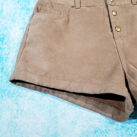 Hollister Tan Faux Suede High Waist Shorts - Picture 4 of 13